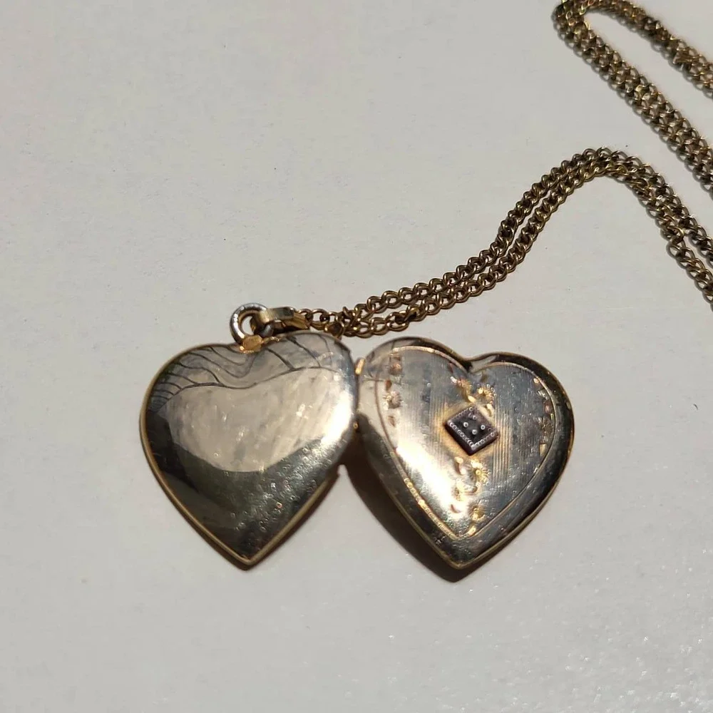 12K Gold Filled Diamond Heart Locket Necklace Vintage Etched Floral - Picture 8 of 10